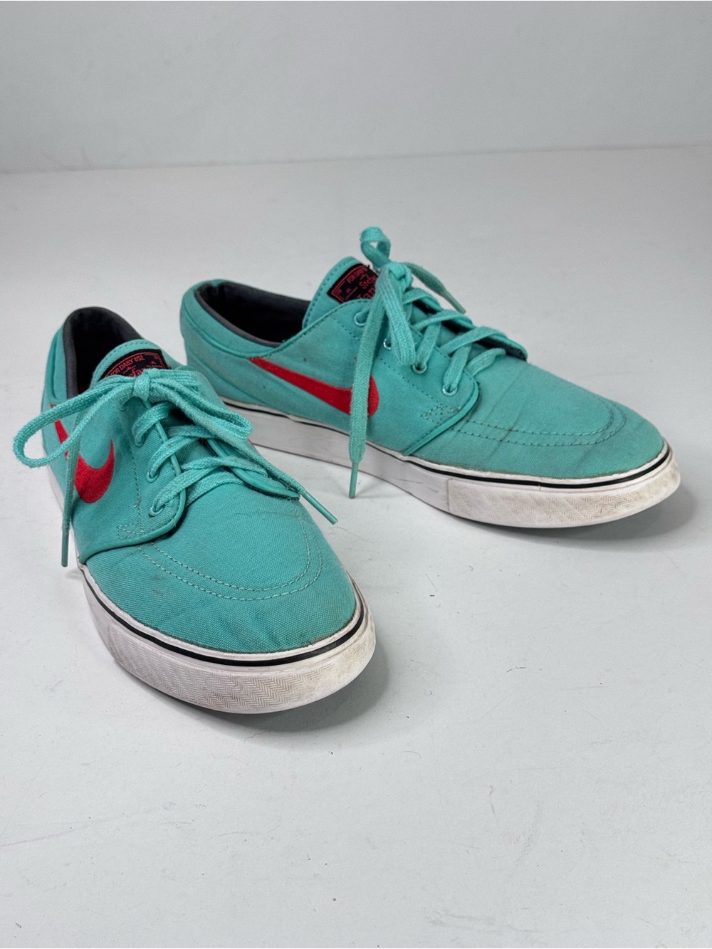 Stefan Janoski Nike Teal Canvas skateboarding Sneakers with Red Swoosh size 8.5